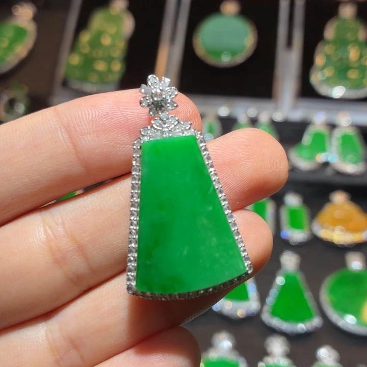翡翠18K金镶嵌吊坠(不含链)翡翠
