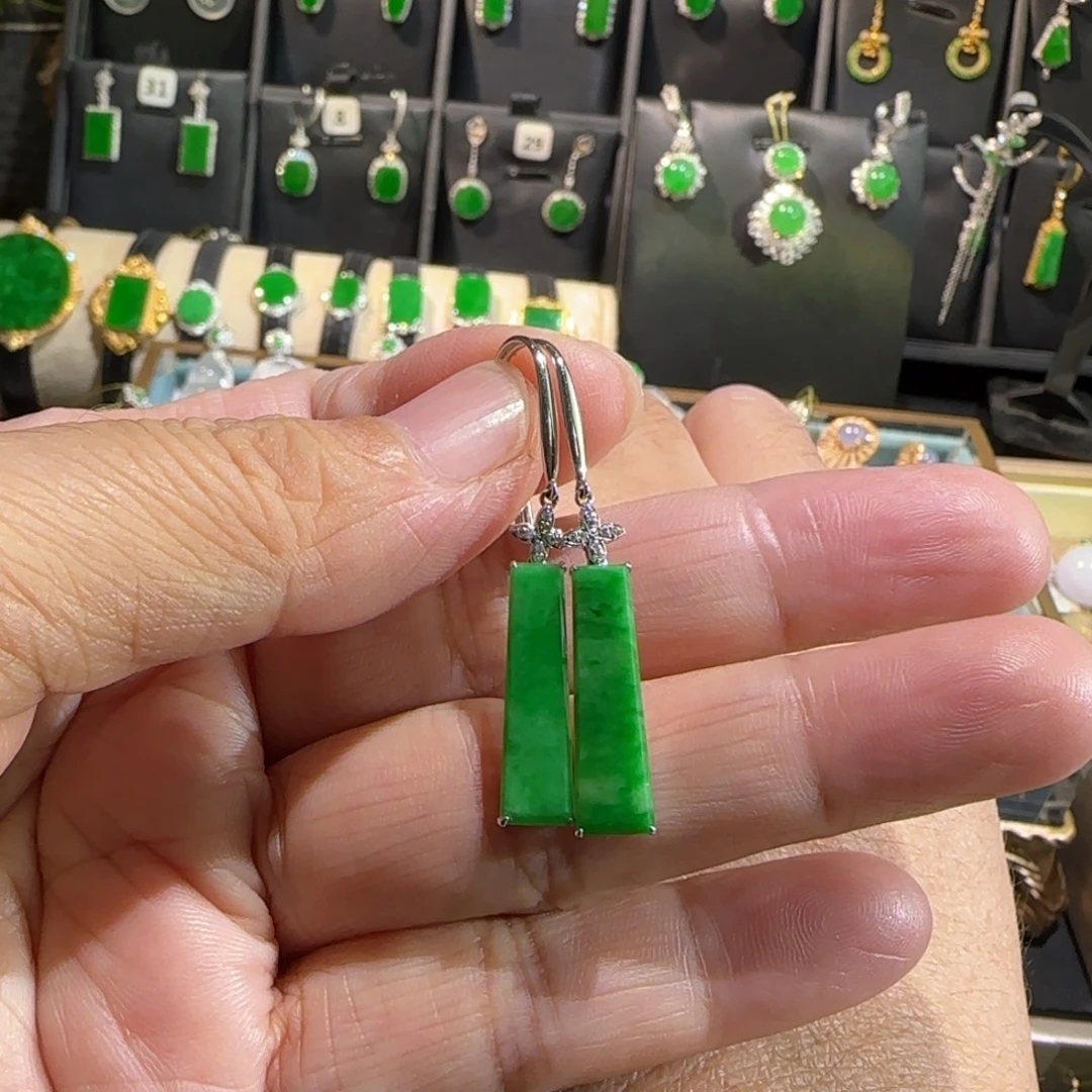 翡翠18K金镶嵌颈饰耳钩