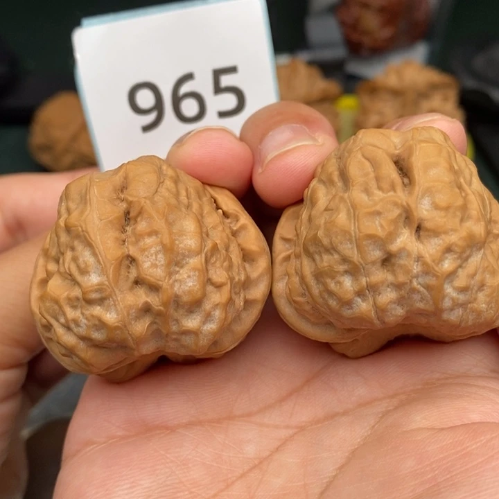 文玩核桃吊坠最**仔965号全品哇39.41.31