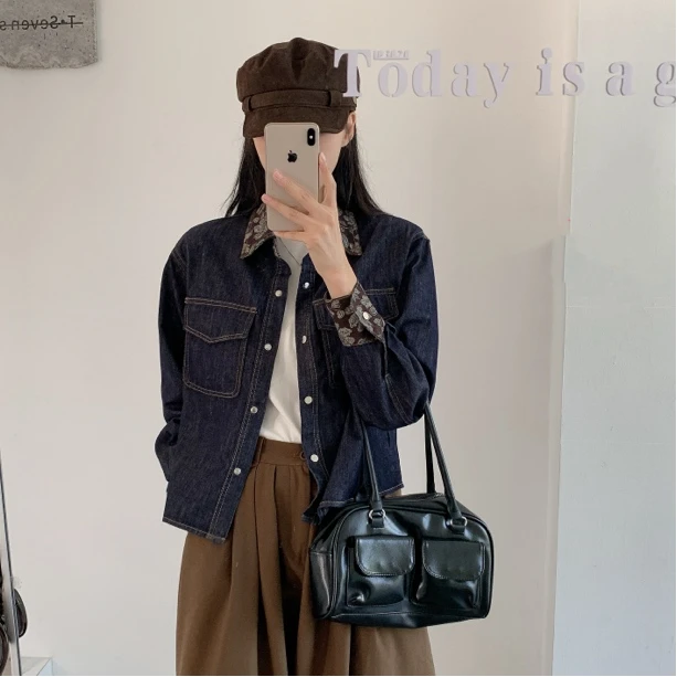 【心依阁铭品】0808百搭设计感腰果花牛仔翻领女款明线牛仔短外套