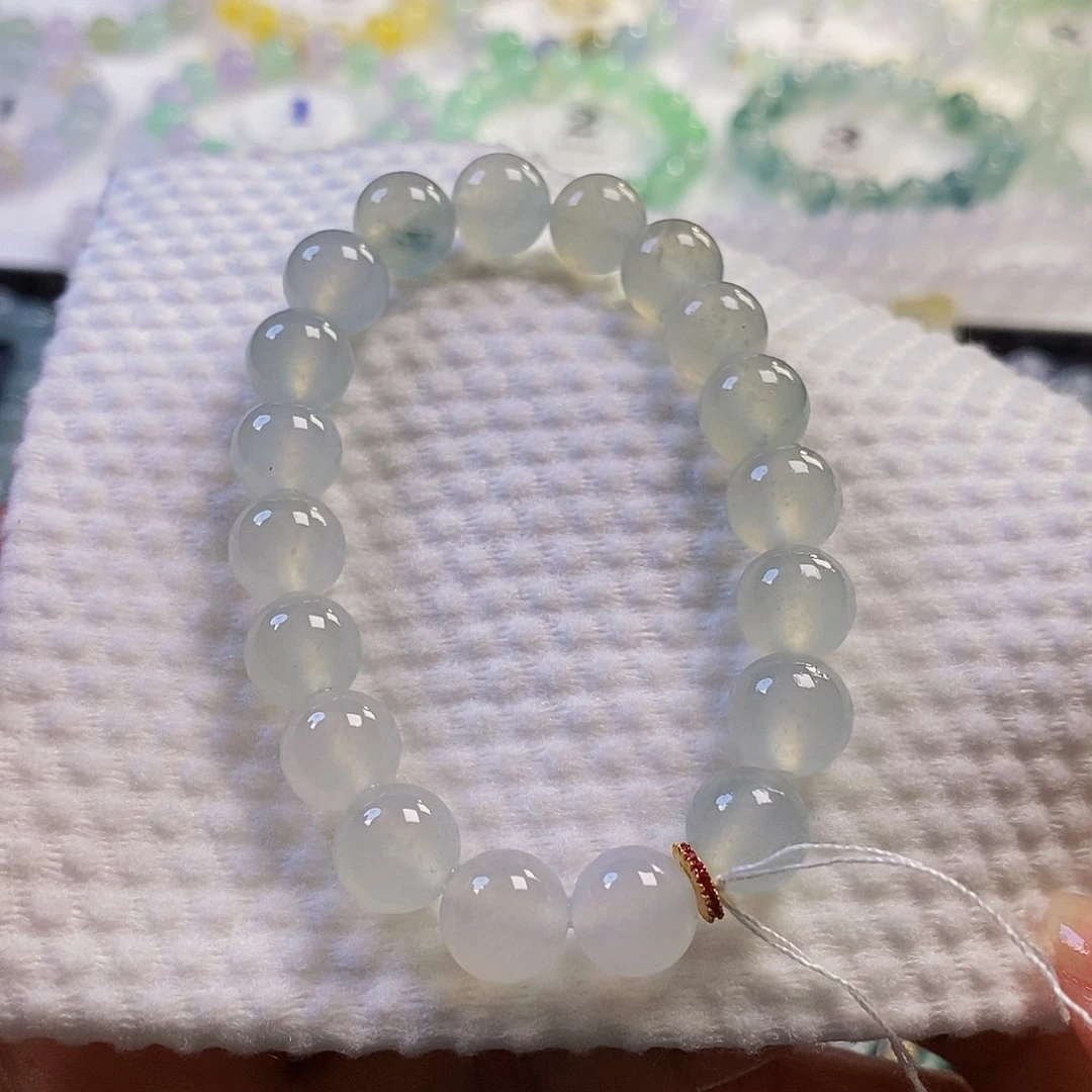 未镶嵌定制翡翠翡翠.