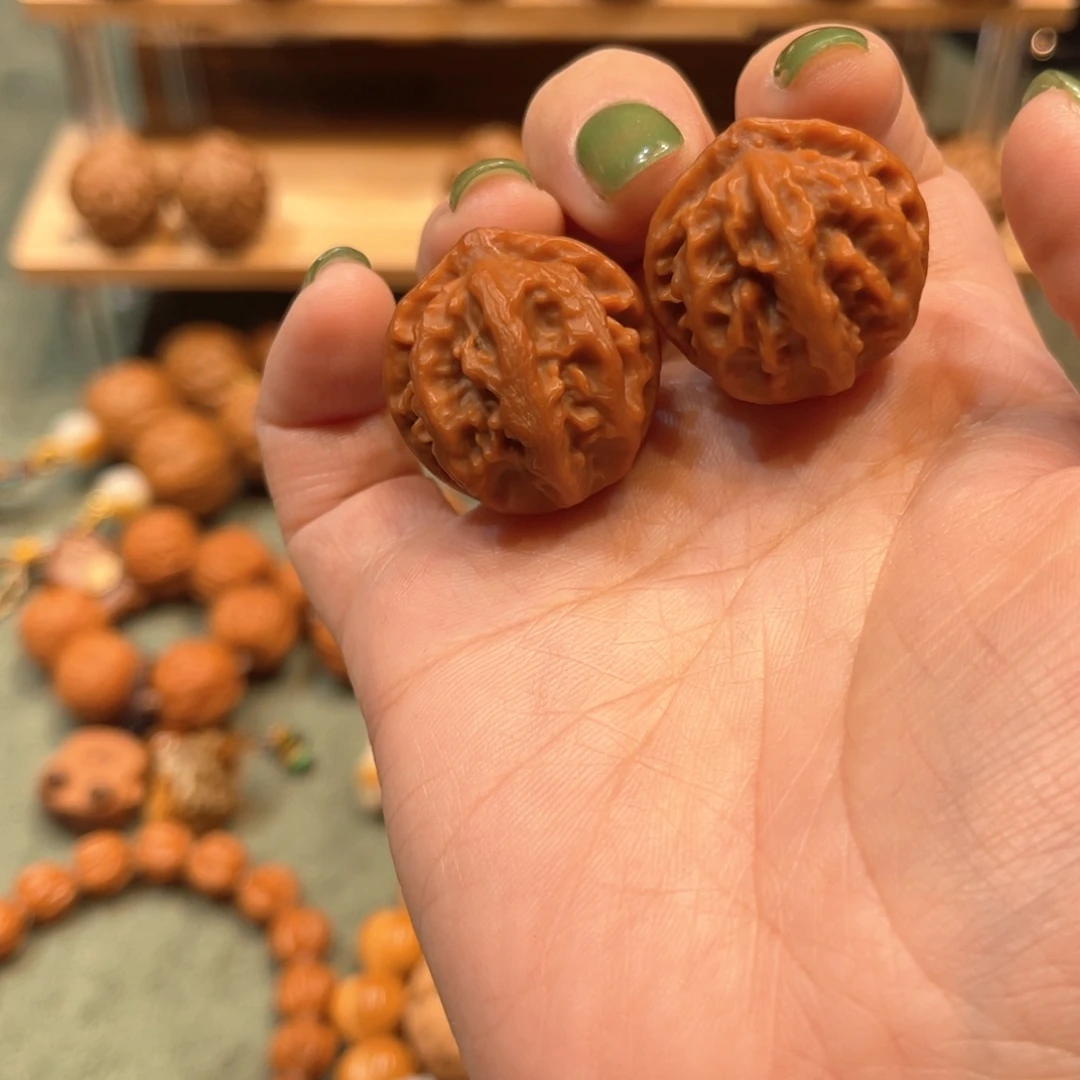 把件文玩核桃龙爪纹京八棱