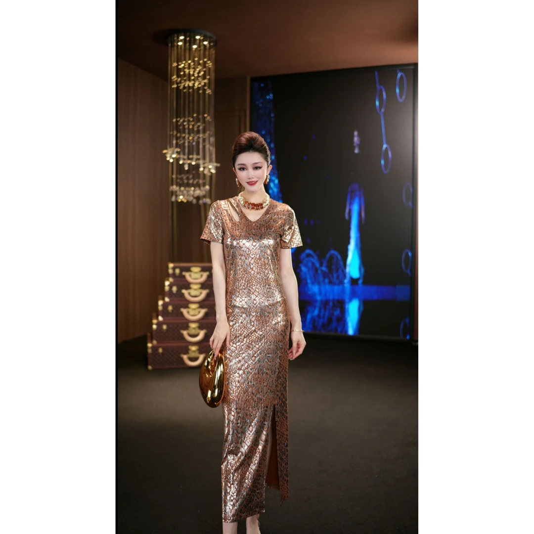 (娴儿)-显瘦气质轻奢时尚夏季长款设计师连衣裙D058