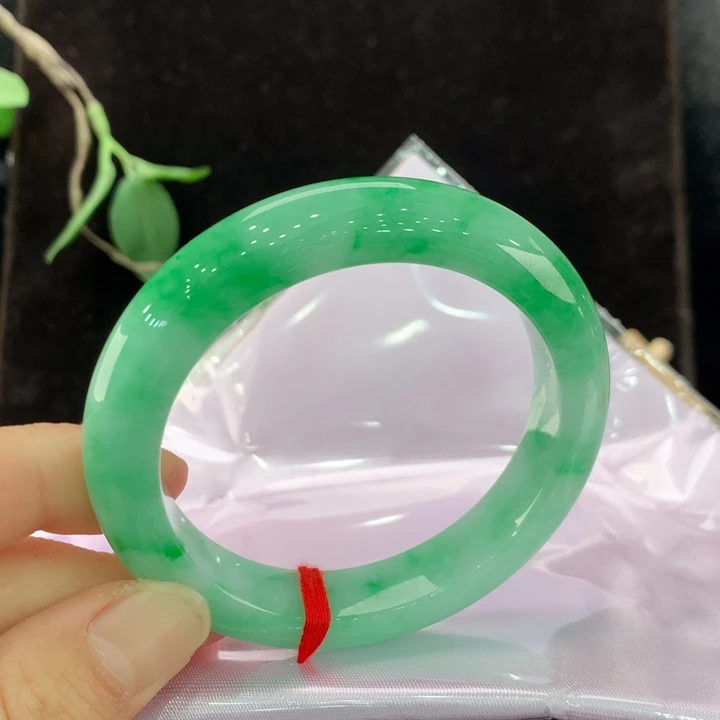 翡翠手镯未镶嵌111/0673