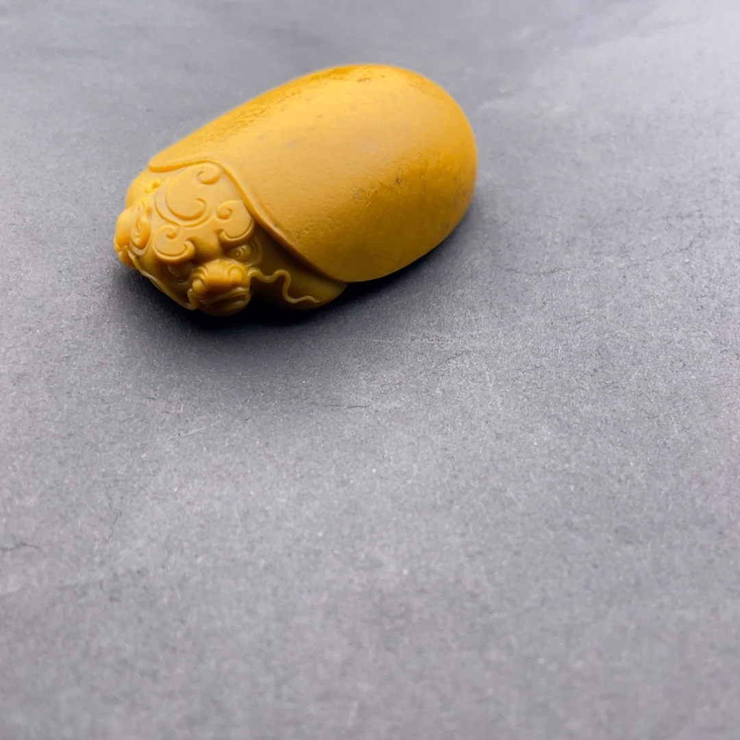 石英质玉黄蜡石手把件未镶嵌柔**福