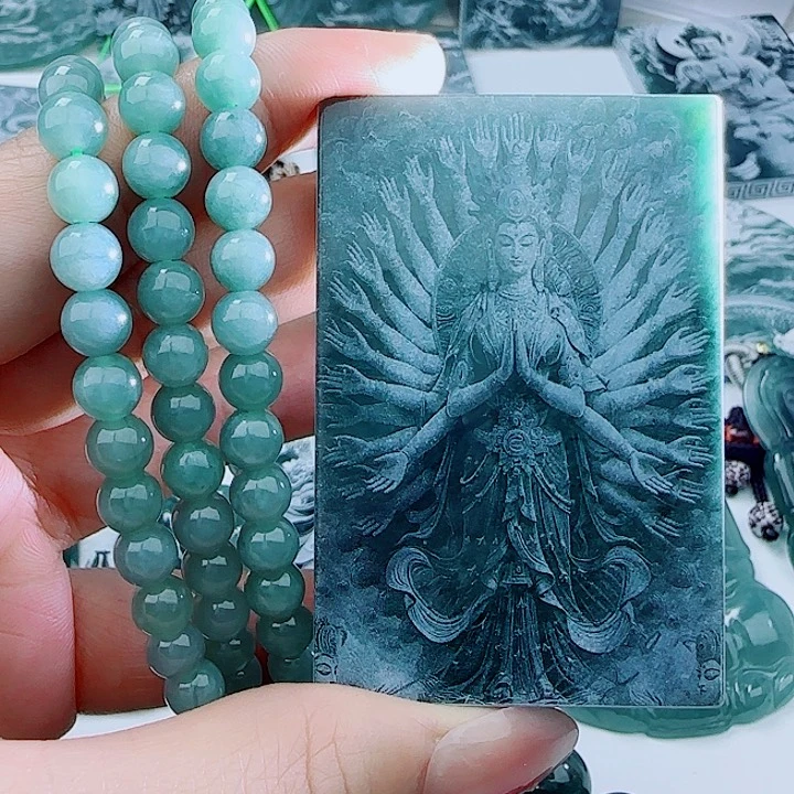 翡翠未镶嵌颈饰多样性发货天然的A货翡翠