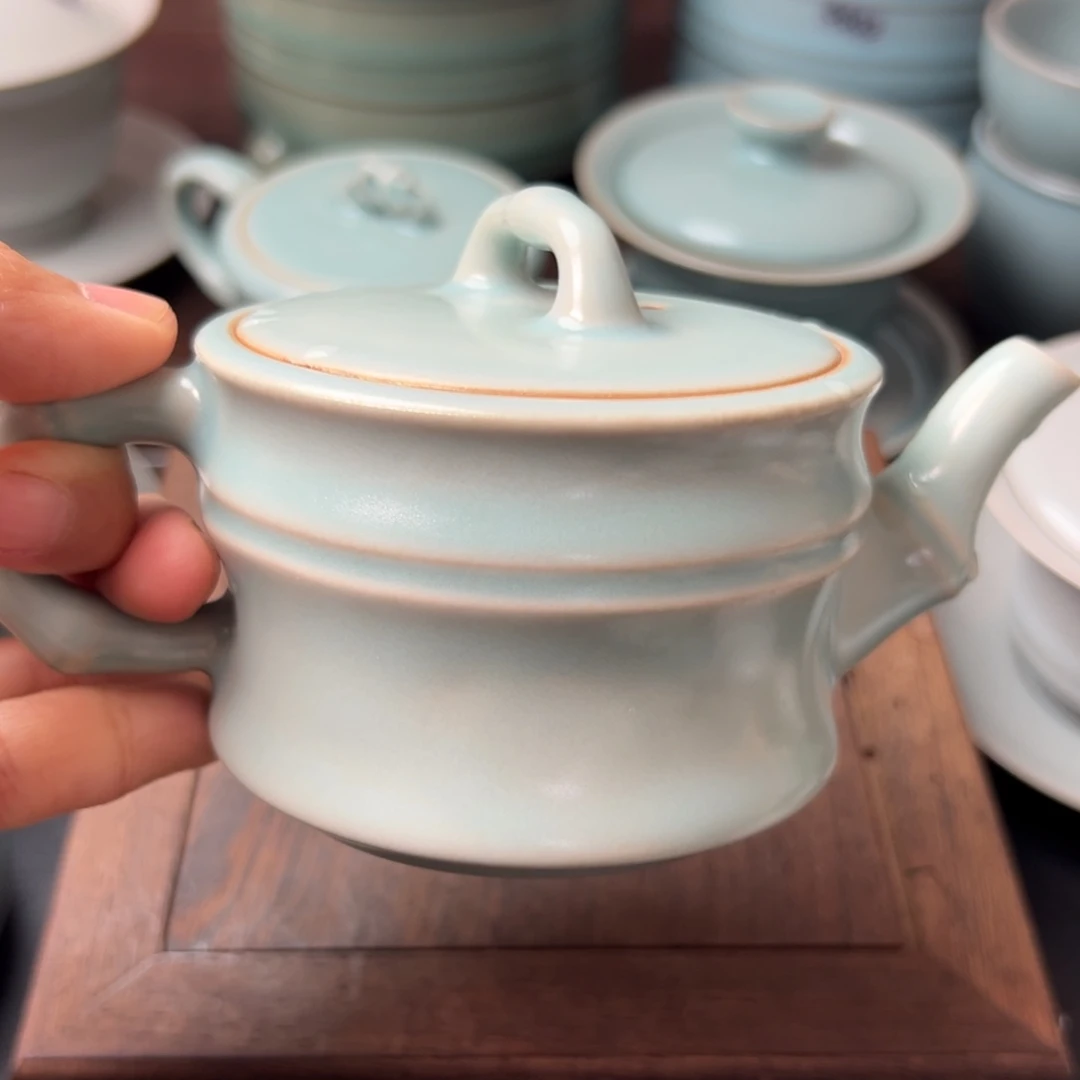 巷***欢微瑕仿古汝瓷壶微瑕