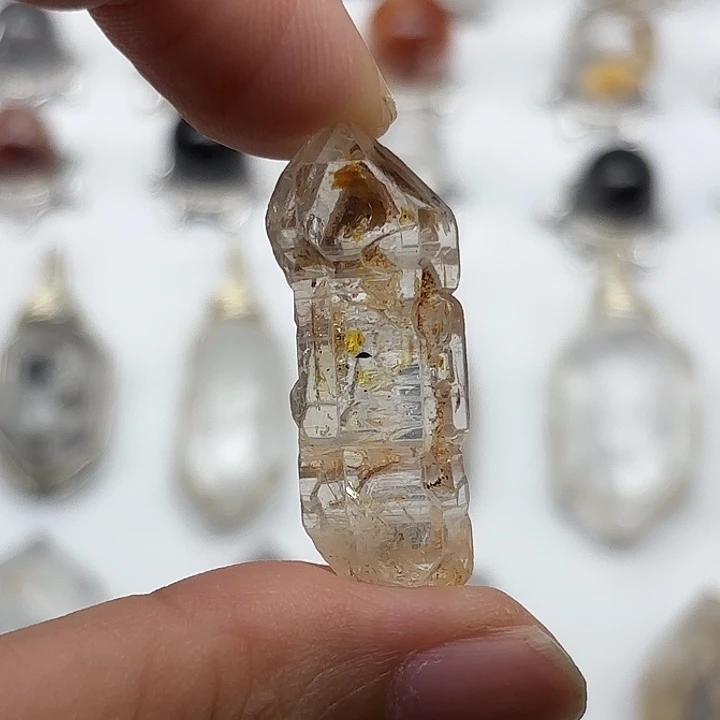 颈饰未镶嵌水晶巴基斯坦油胆闪灵钻34mm+