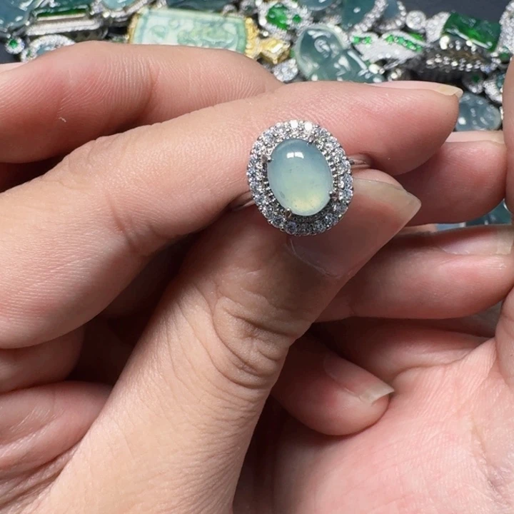 翡翠未镶嵌颈饰天然A货翡翠放漏