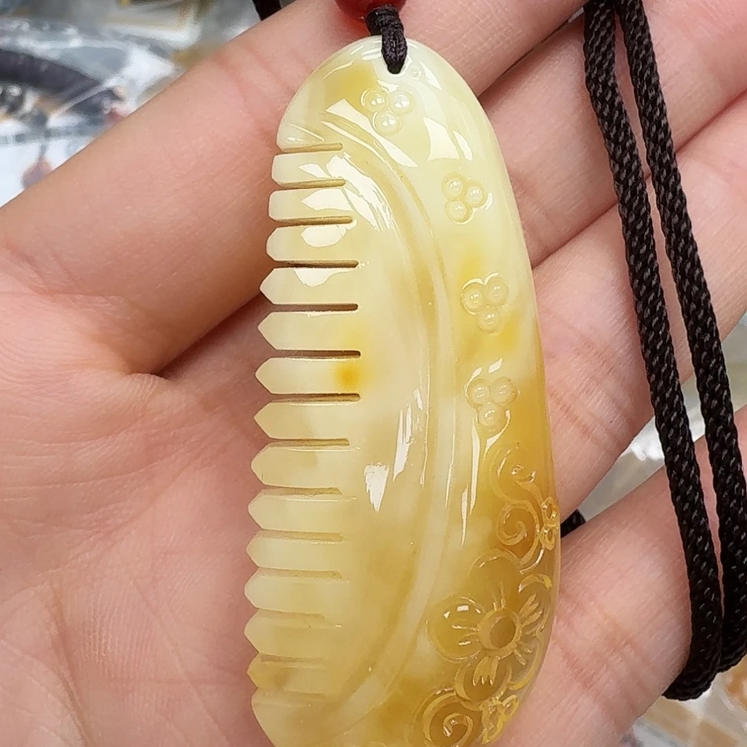 未镶嵌琥珀珠宝奇石吊坠