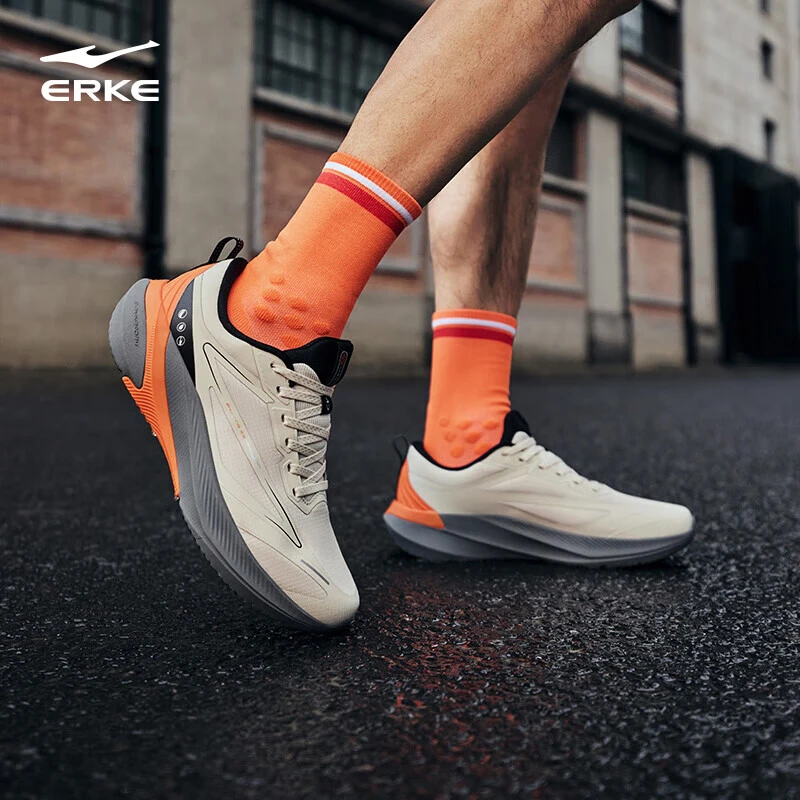 逐影3鸿星尔克男跑步鞋新款轻质透气运动鞋减震软底跑鞋网面男鞋