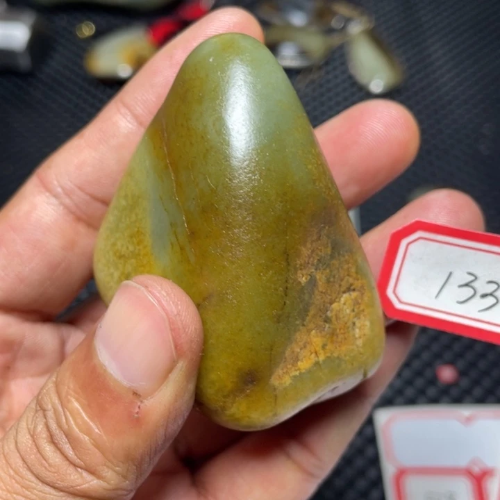 颈饰足铂镶嵌和田玉133