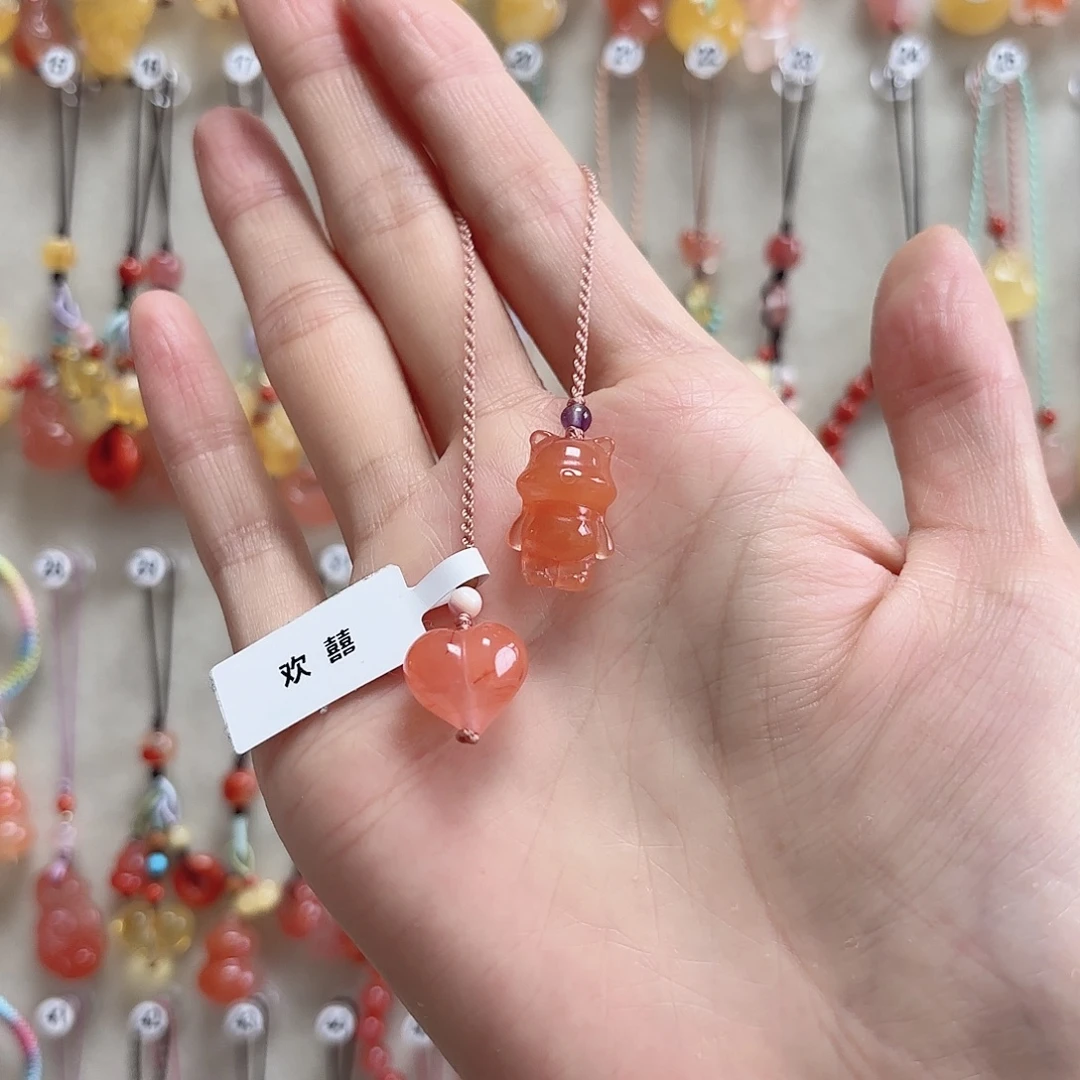 南红玛瑙未镶嵌吊坠(赠链)