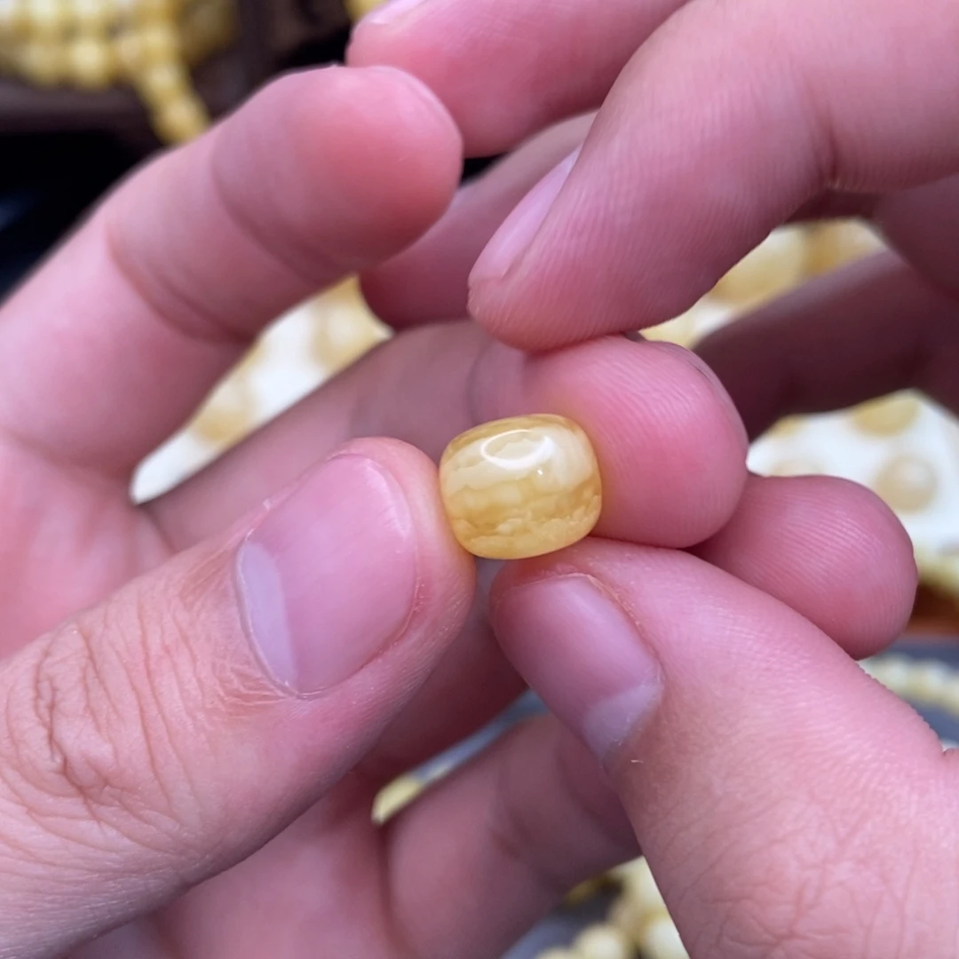 蜜蜡未镶嵌珠宝奇石10mm