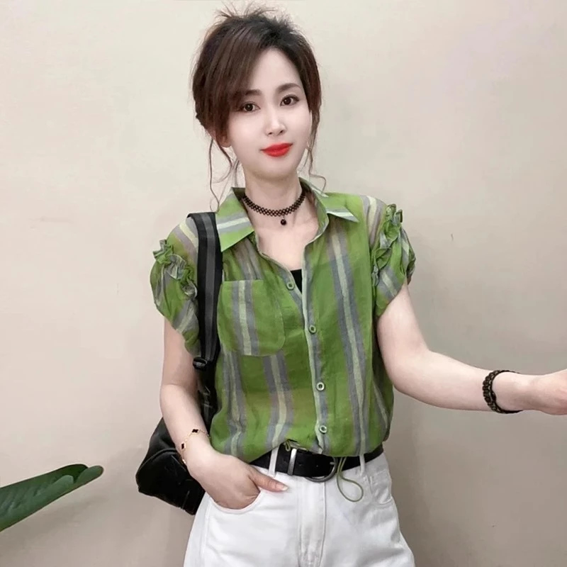 高级感翻领短袖衬衫女2025夏季新款条纹时尚洋气减龄防晒宽松上衣
