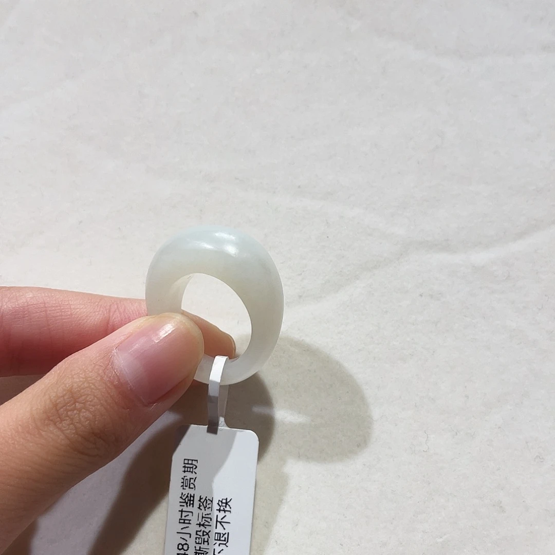 和田玉未镶嵌戒指