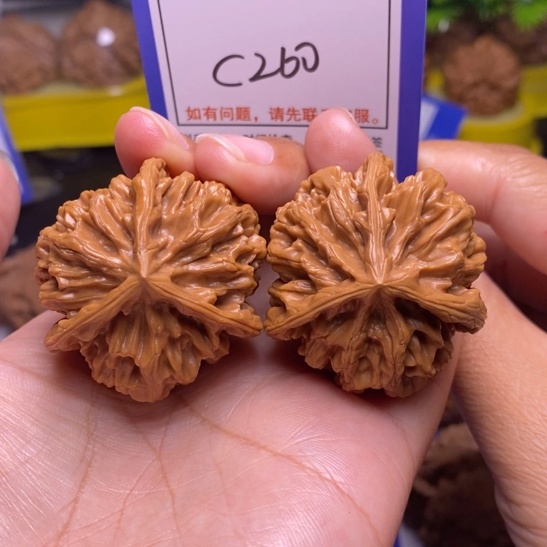把件桃核40帝王三棱c260