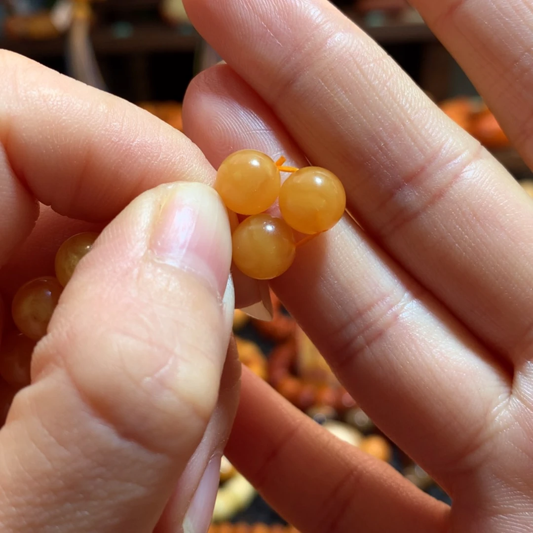 【闪购商品】蜜蜡吊坠(不含链)未镶嵌杨*