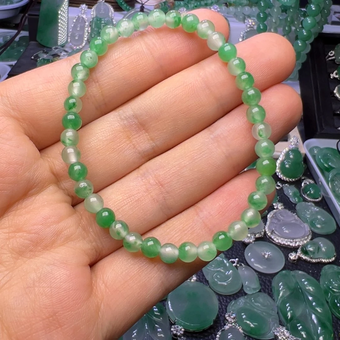 石英质玉（非洲翠）未镶嵌颈饰