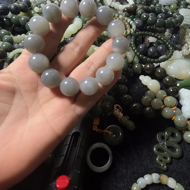 和田玉未镶嵌手串16