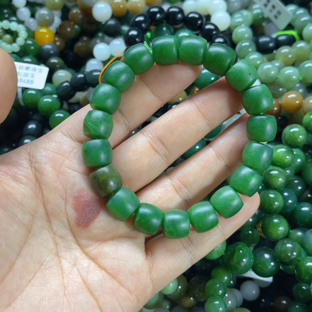 未镶嵌手链和田玉一**年