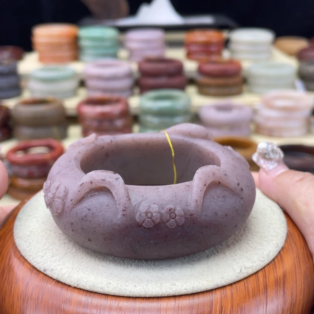 【闪购商品】石英质玉手镯未镶嵌包*珊