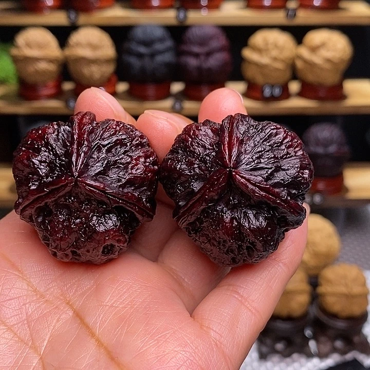 文玩核桃把件金刚岩47