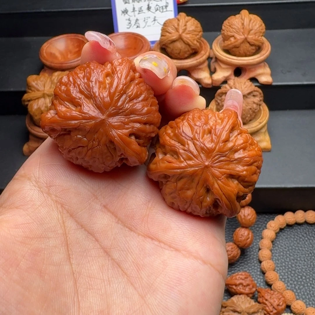 文玩核桃把件铁锤三棱球奔，精品配对