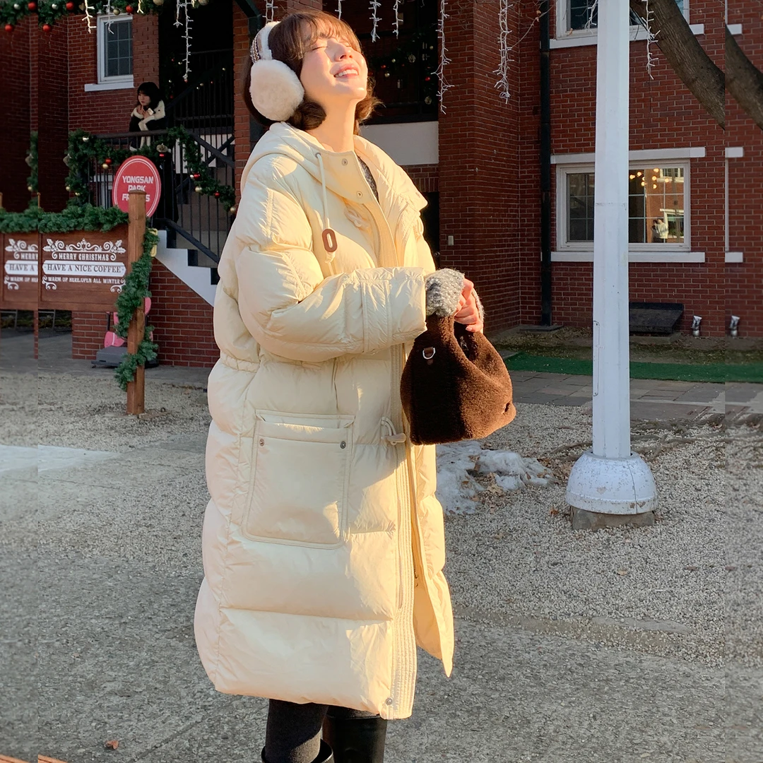 法儿家韩国限定【学院暖冬】FS409W095牛角扣连帽羽绒服