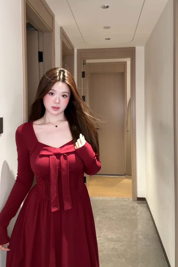 【贝微微】微胖mm气质千金风氛围感法式玫瑰小众蝴蝶结女神感连衣裙