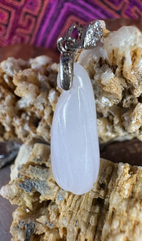 缅甸天然A货翡翠白冰吊坠22mm长