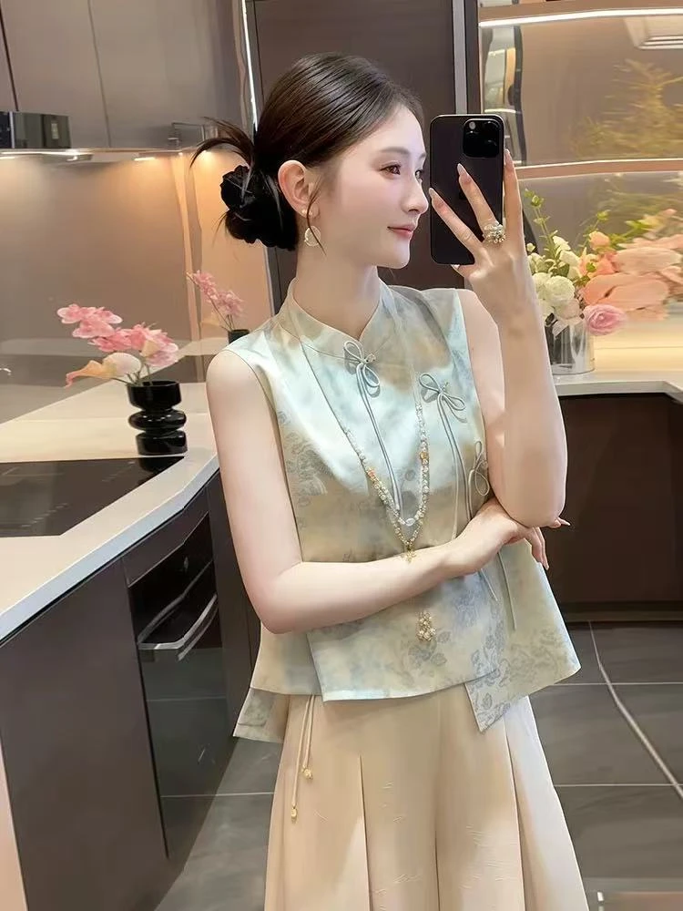 【挽瓷】新中式提花时尚洋气复古盘口减龄马甲上衣女中国风