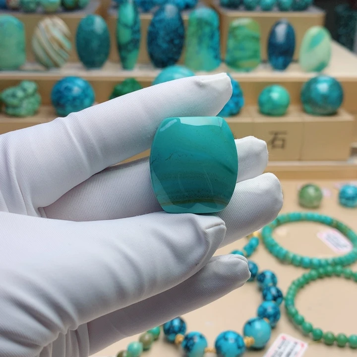 未镶嵌绿松石珠宝奇石