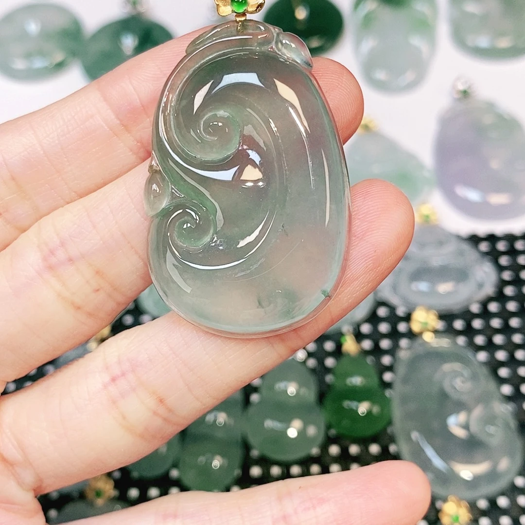 吊坠(不含链)18K金镶嵌翡翠
