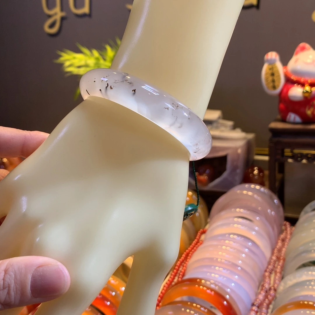 玛瑙/玉髓未镶嵌手镯29号