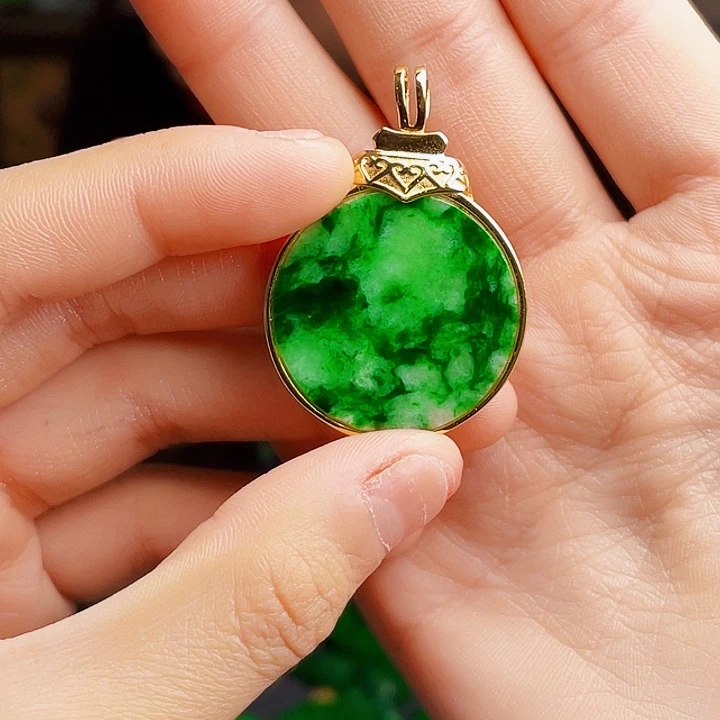 翡翠银S925镶嵌颈饰多样性