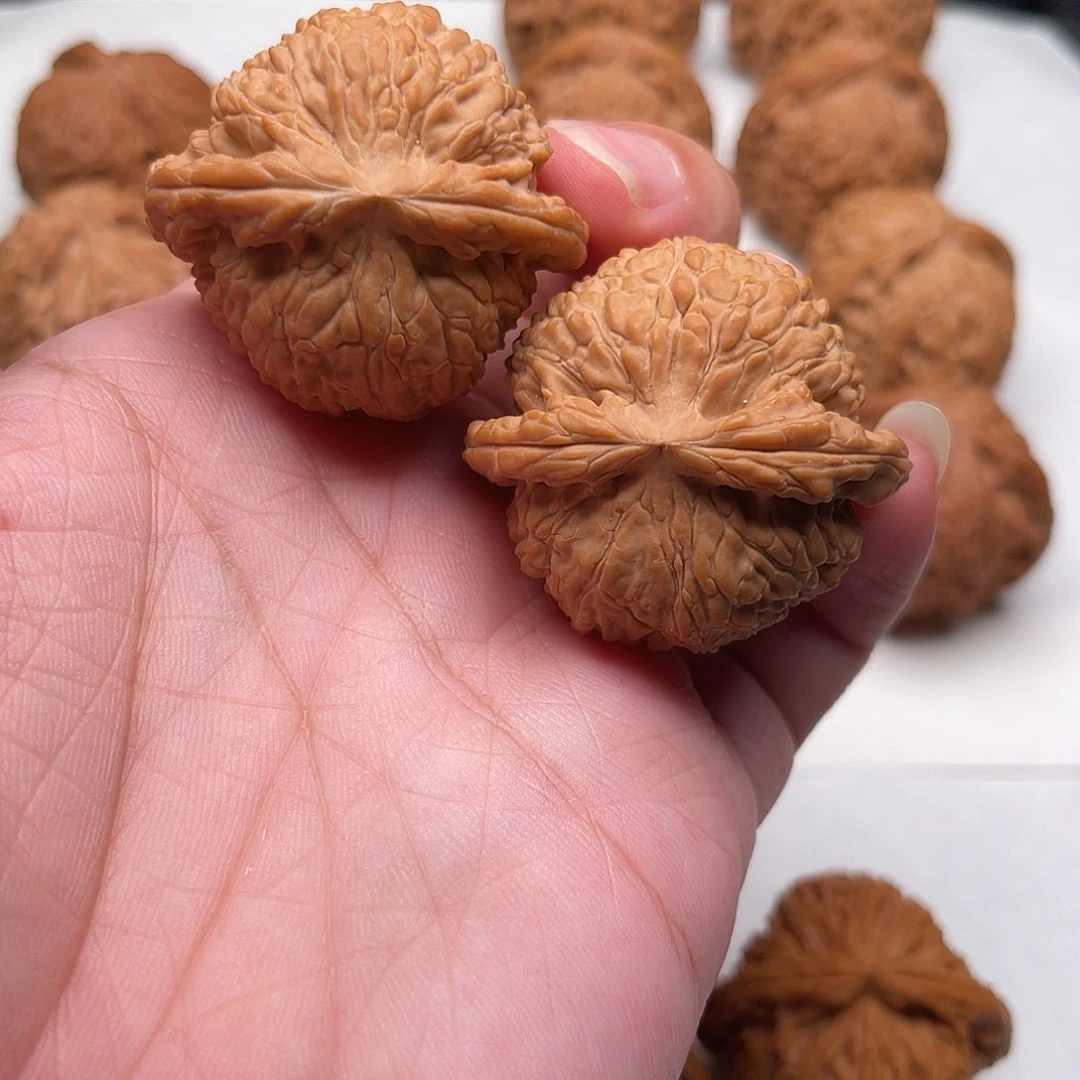 文玩核桃把件琴*核桃