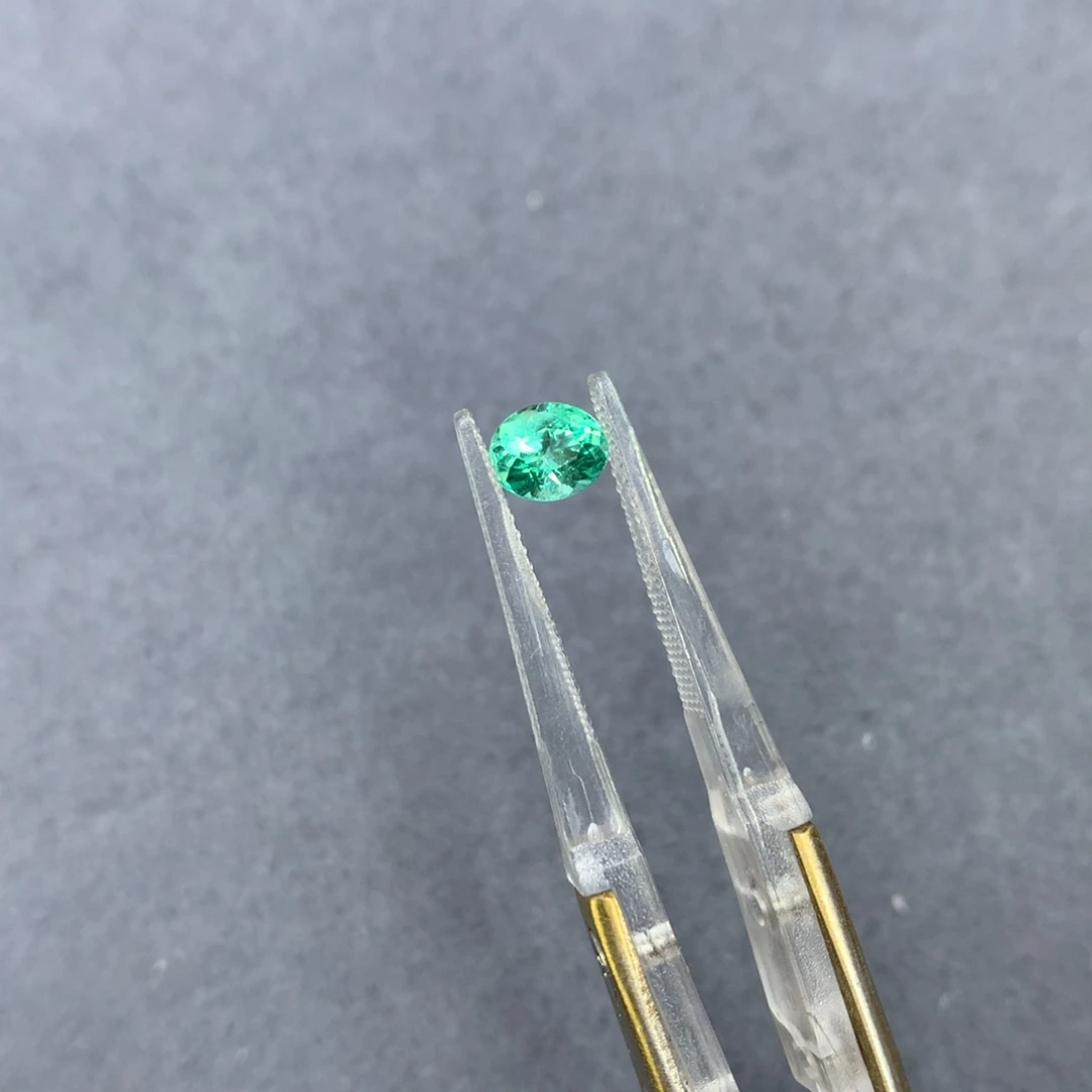 裸石祖母绿0.61ct蓝调祖母绿