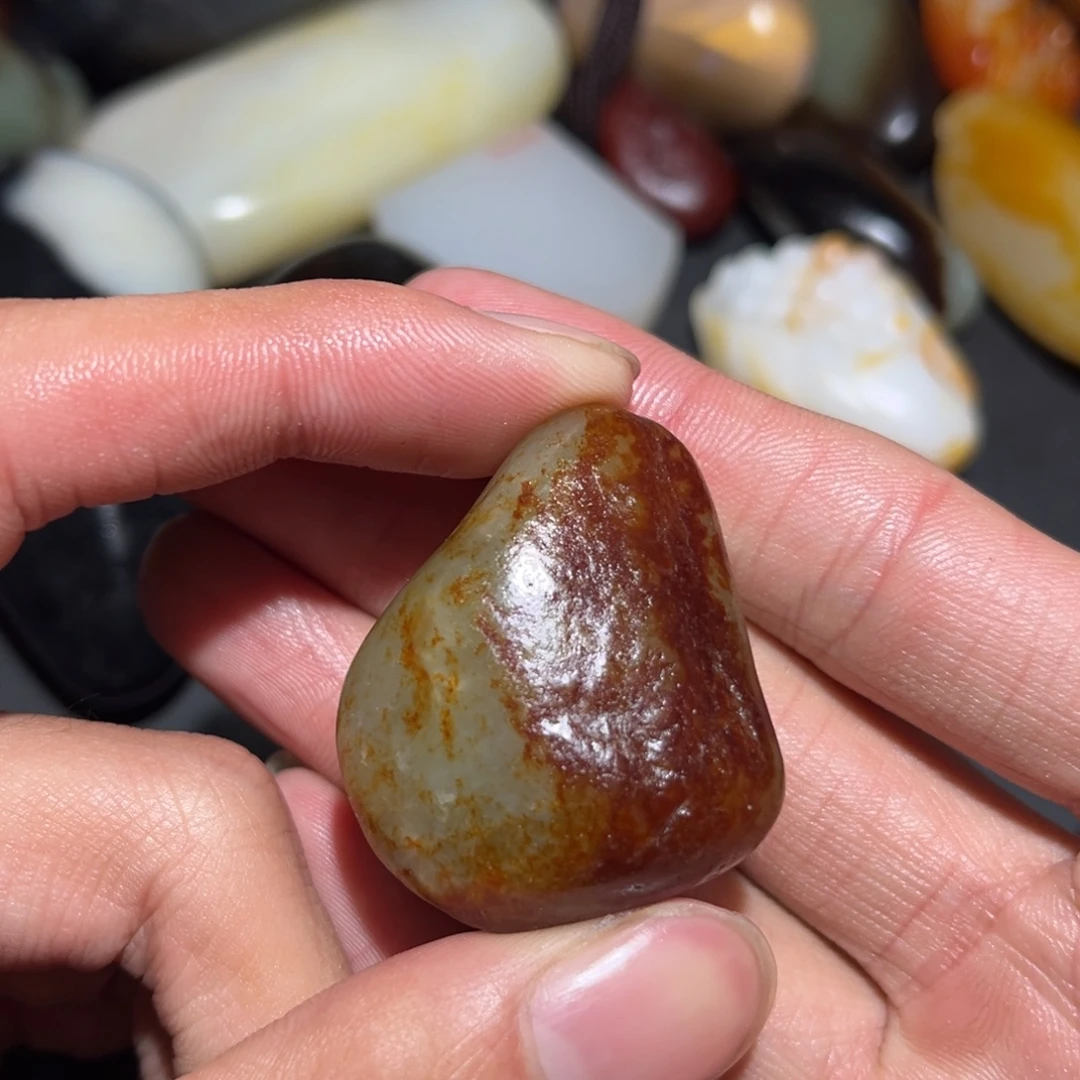 和田玉未镶嵌珠宝奇石