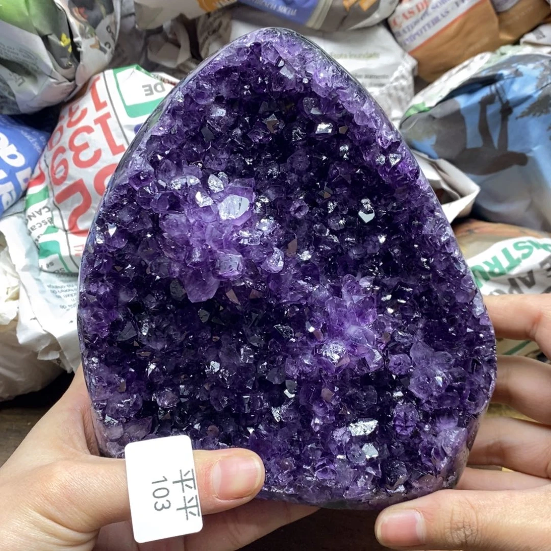 紫晶乌拉圭未镶嵌