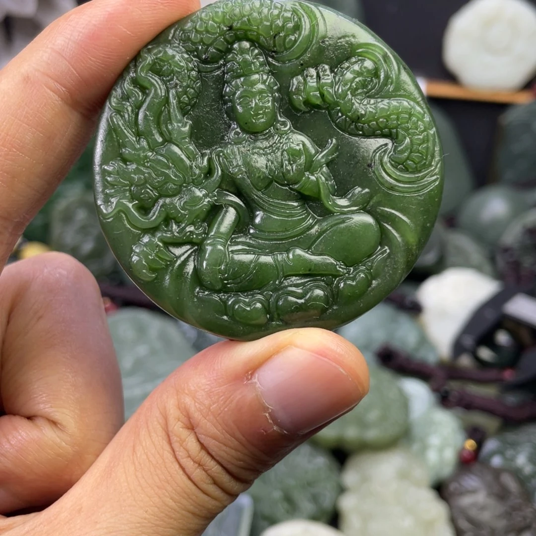 和田玉未镶嵌颈饰