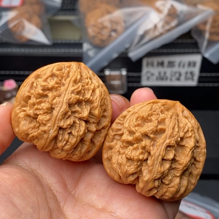 文玩核桃把件42粗筋