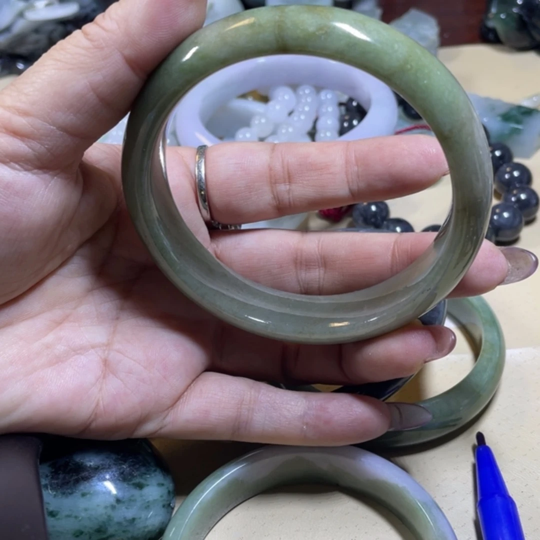 【闪购商品】未镶嵌手镯翡翠
