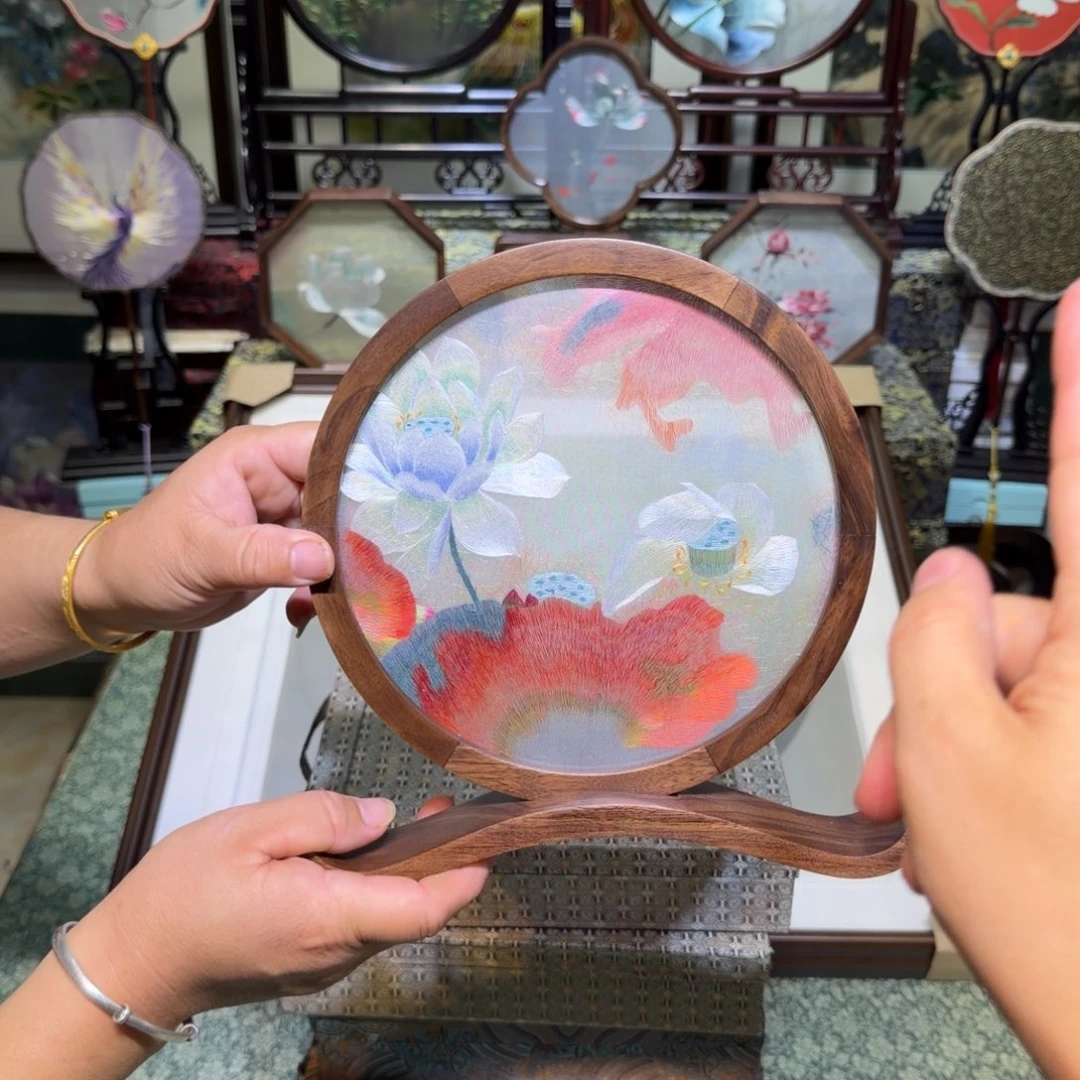 刺绣手工苏绣工艺制作技艺精湛