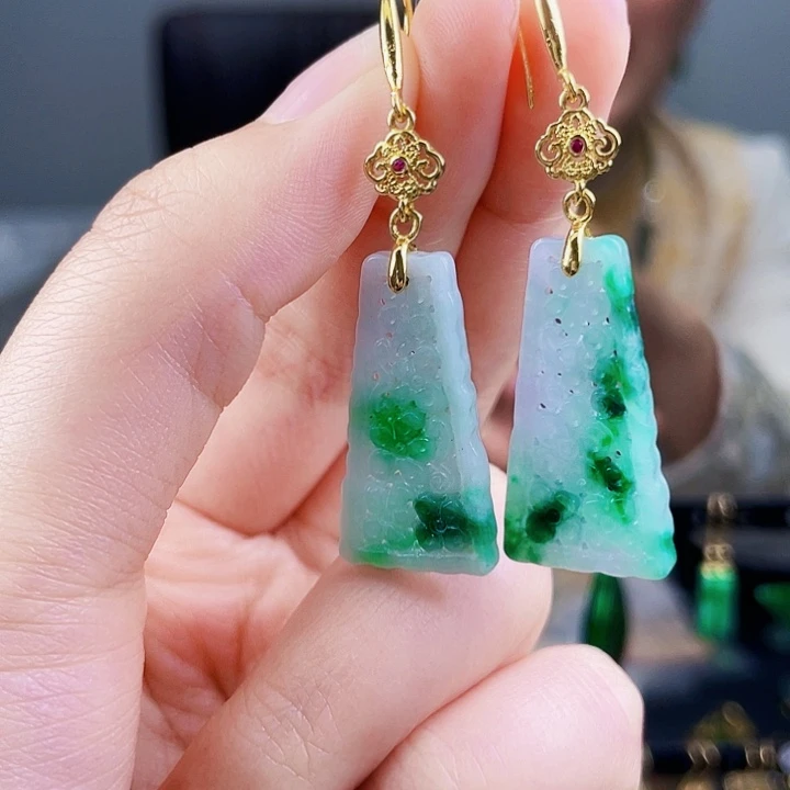 翡翠耳饰未镶嵌饰品