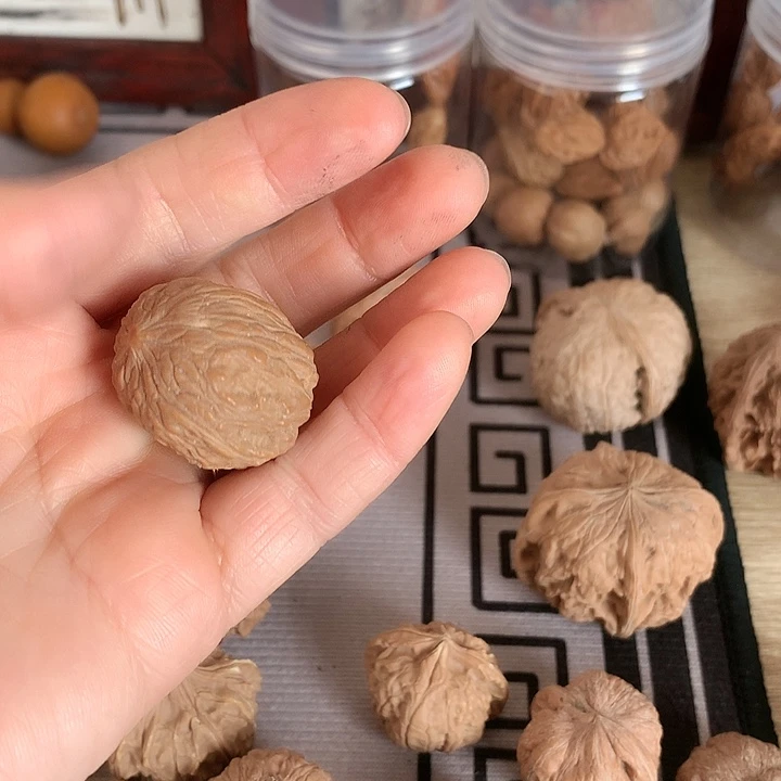 桃核把件刘*凡文玩核桃