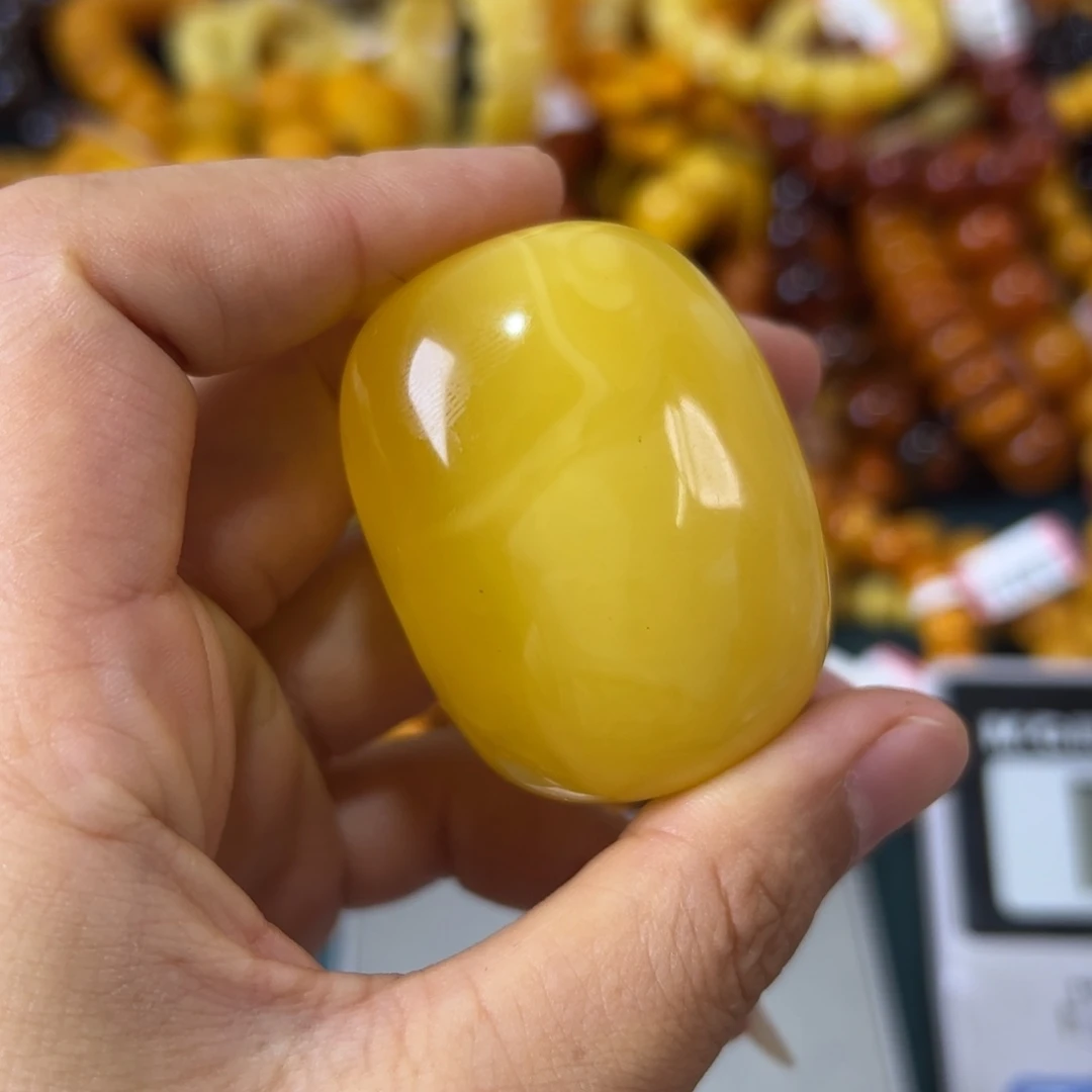 未镶嵌琥珀珠宝奇石579