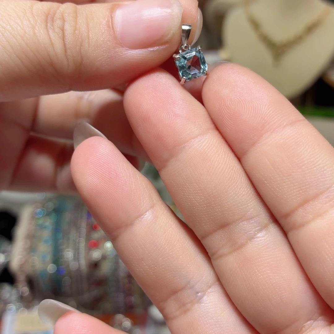 托帕石银S925镶嵌颈饰