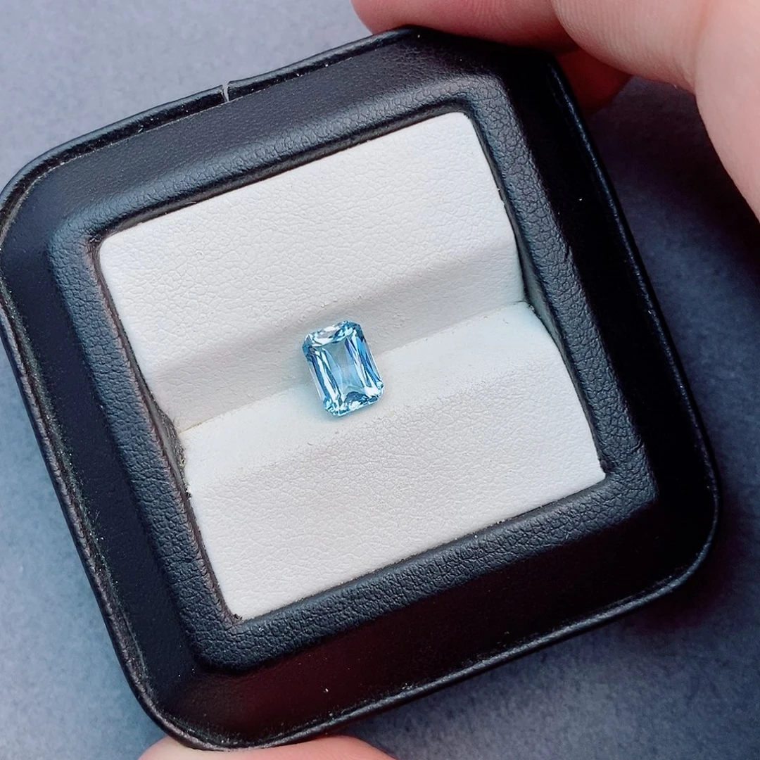 未镶嵌笔搁海蓝宝石1.34ct 圣玛利亚