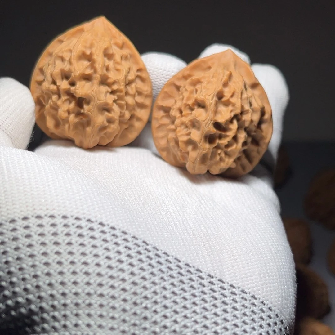 文玩核桃把件龙鳞